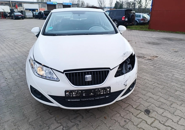 Seat Ibiza cena 9999 przebieg: 82000, rok produkcji 2011 z Czarnków małe 154